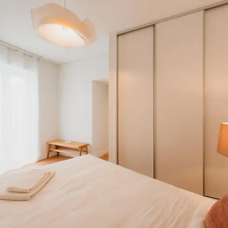 Apartamento Mary Orange - No 232 Rc - Cozy & Two-bedroom Lisboa